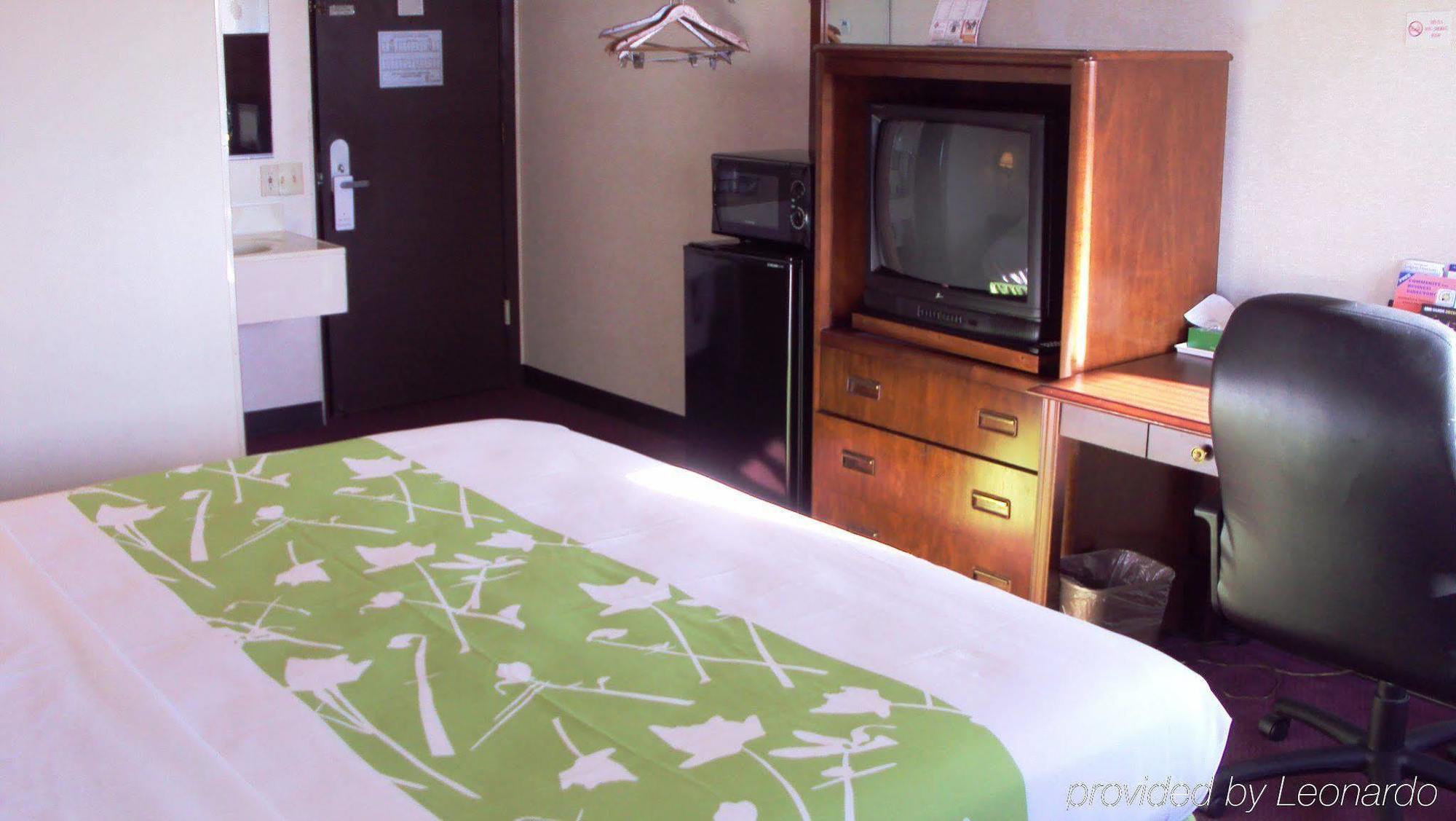 Extended Stay Warrenton Inn エクステリア 写真